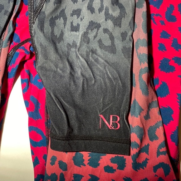 Noire Blanc Leggings - Picture 13 of 14